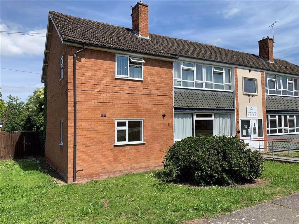 Oldford Rise, Welshpool, SY21 2 bed apartment £85,000