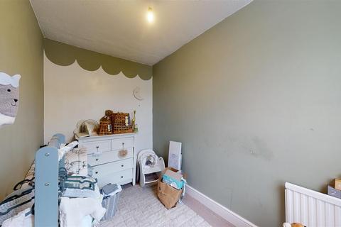 32 Glenfield Road, Dover, CT16 2AL