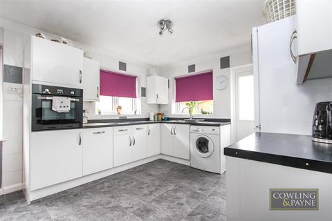 11 Carruthers Close, Wickford, SS11 7EZ