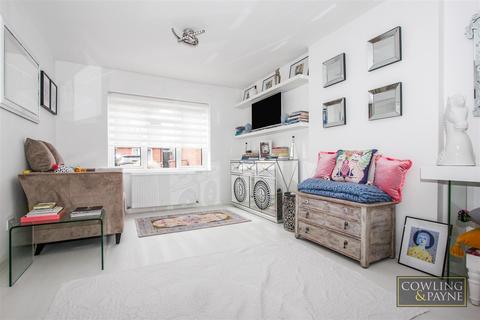 2 Dovedale Close, Ramsden Heath, Billericay, CM11 1QZ