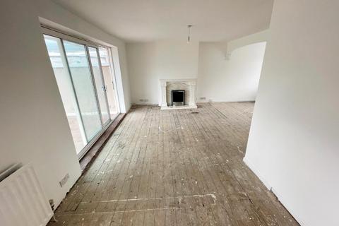25 Fens Crescent, Hartlepool, TS25 2QN