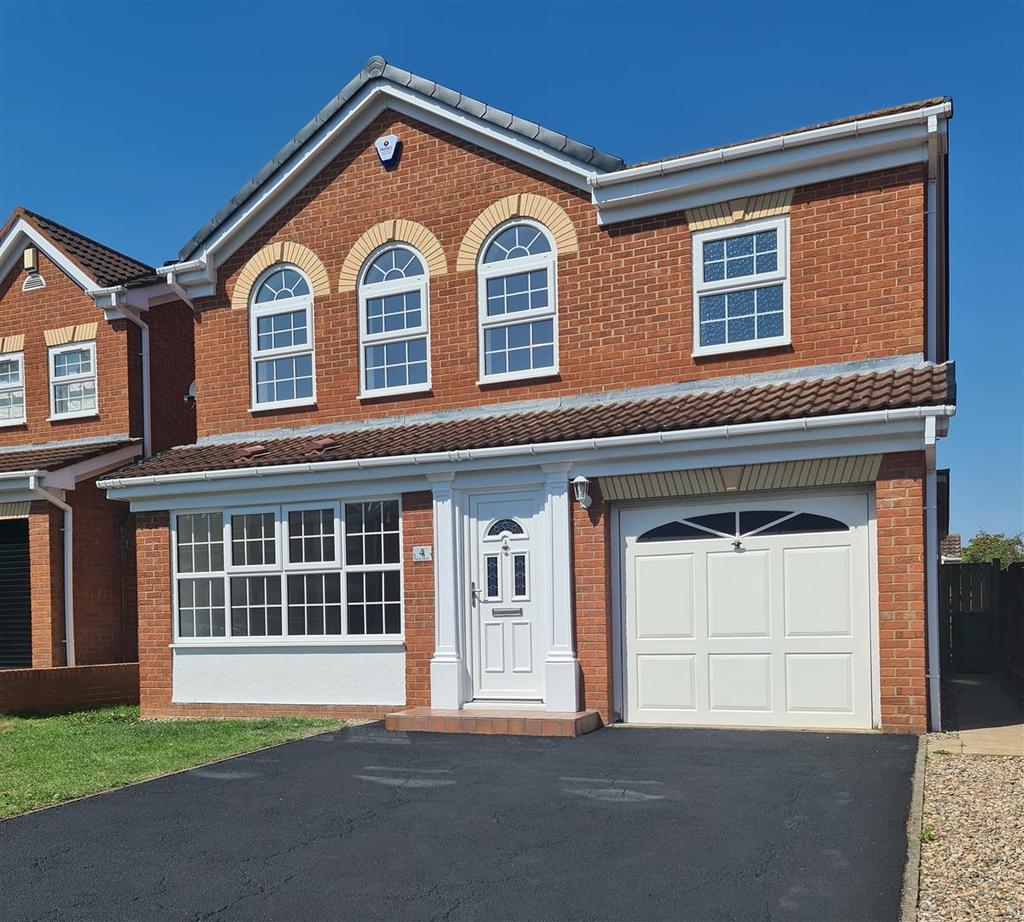 Barle Close, Ingleby Barwick... 4 bed detached house £1,525 pcm (£352 pw)