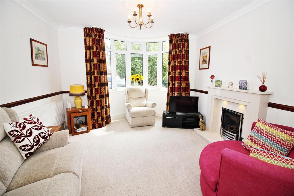 Marshall Drive, Bramcote, Nottingham 3 bed detached house £365,000