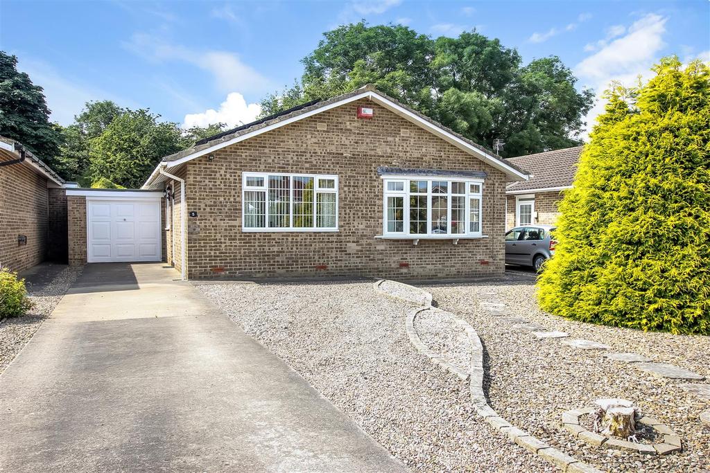 Strawgate Grove, Stapleton, Darlington 3 bed detached bungalow £290,000