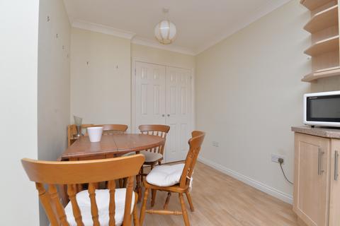 2 bedroom apartment for sale - Whitefield Road,New Milton,BH25 6DE