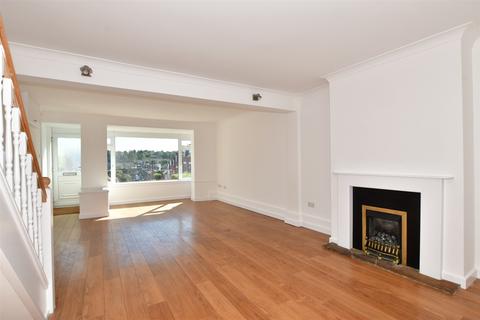 10 Mayfield Avenue, Dover, CT16 2PJ