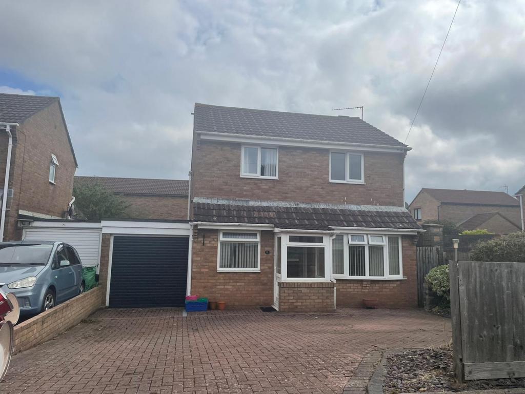 71 Fonmon Park Road Rhoose, Vale Of... 3 bed detached house £1,100 pcm (£254 pw)