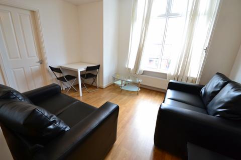 1 bedroom flat to rent, Osborne Road, Levenshulme, Manchester, M19 2DT