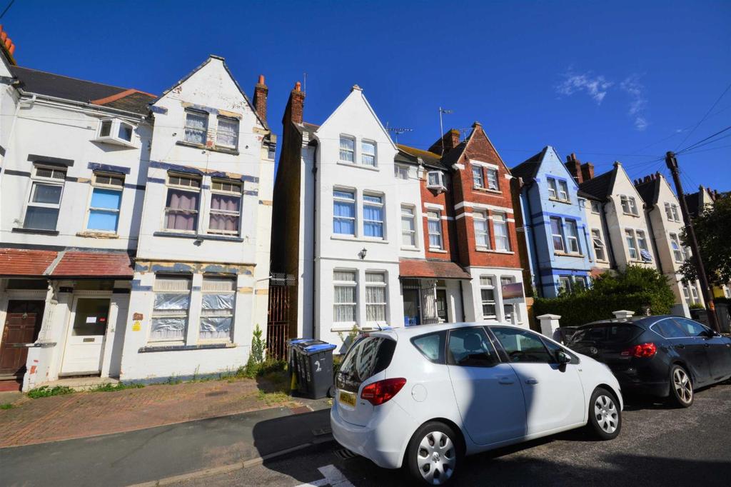 Norfolk Road, Margate 8 bed semidetached house £460,000