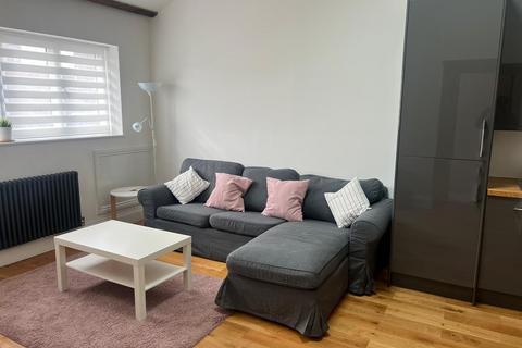 undefined, 13-15 George Street, HULL