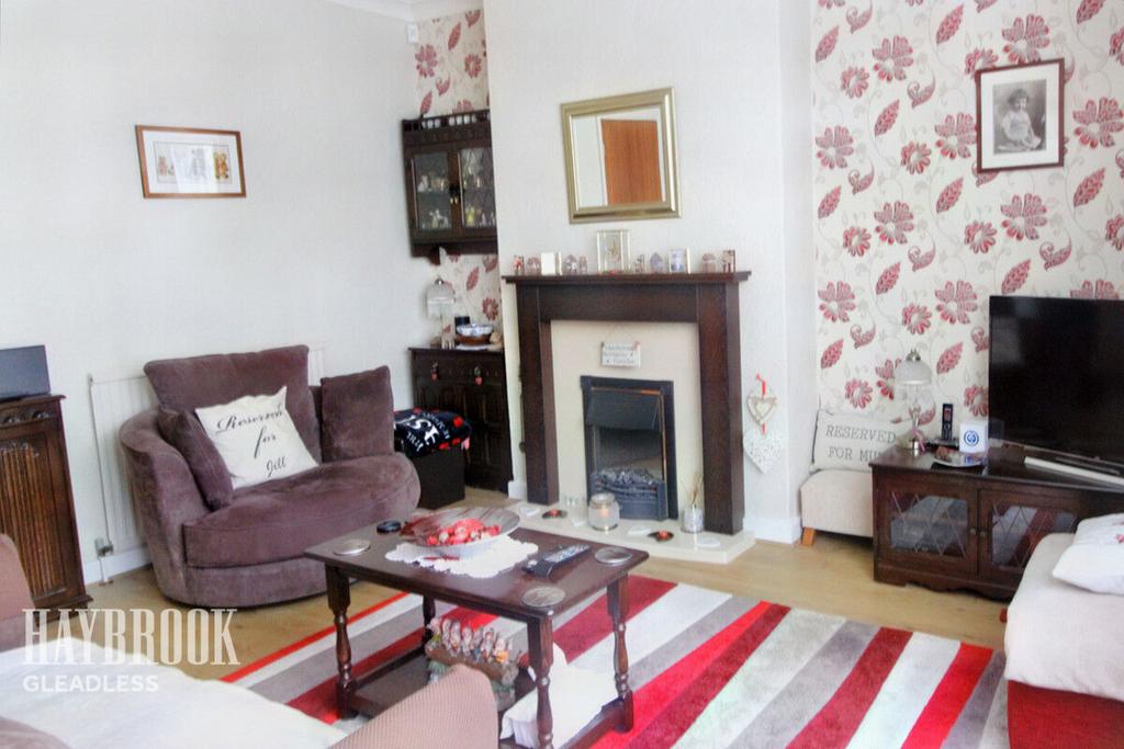 Greenhill Avenue, Sheffield 3 bed end of terrace house £190,000