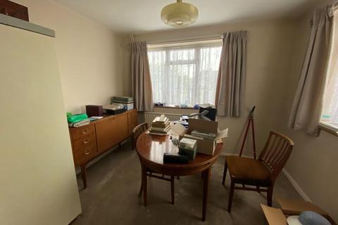 1 Carrington Close, Borehamwood, WD6 2HB
