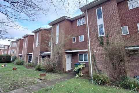 3 bedroom terraced house for sale, Highfield