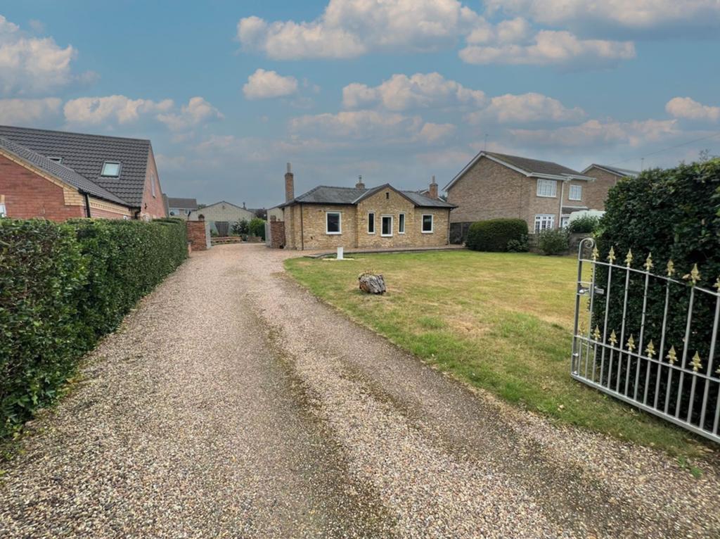 Brant Road, Lincoln, LN5 3 bed detached bungalow for sale £240,000
