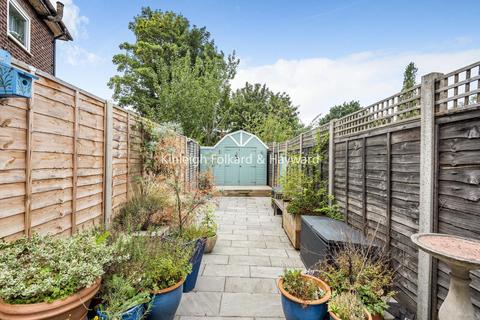 4 Rosslyn Close, West Wickham, BR4 9HX