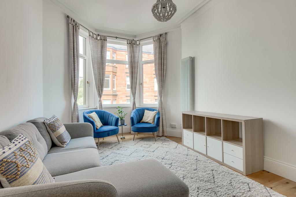 Thornwood Avenue, Flat 2/1... 1 bed flat £950 pcm (£219 pw)