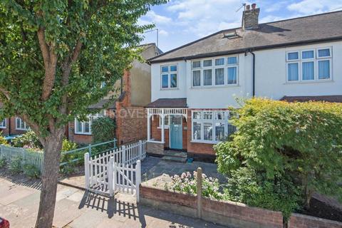 22 Highclere Road, New Malden, KT3 3HJ