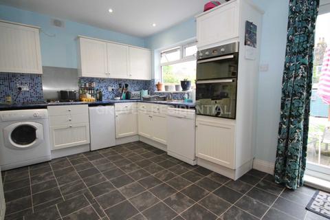 22 Highclere Road, New Malden, KT3 3HJ