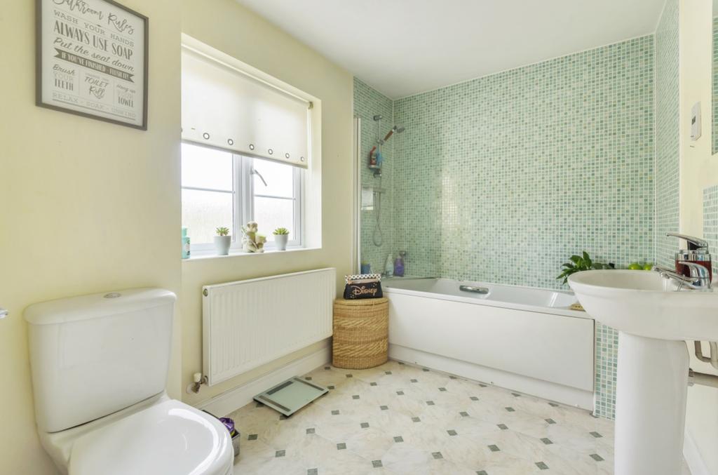 890812 (7)