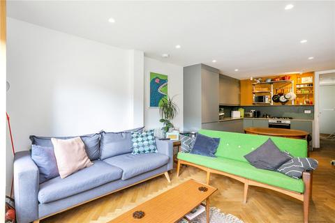 4 bedroom terraced house to rent, Glyn Road, London, E5