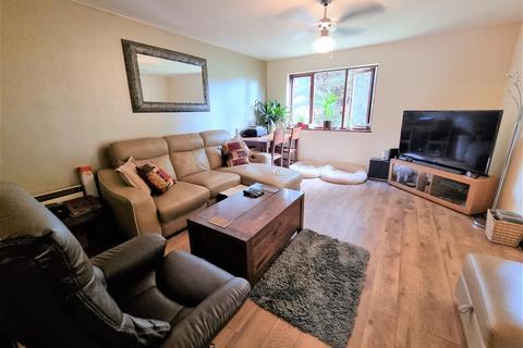 36 Tanglewood Way, Feltham, TW13 7HB