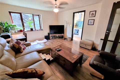 36 Tanglewood Way, Feltham, TW13 7HB