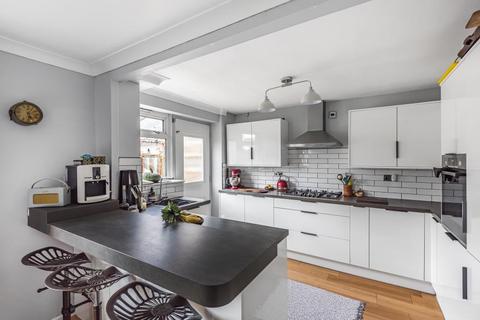 9 Buscot Drive, Abingdon, OX14 2BJ