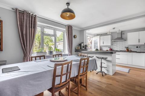 9 Buscot Drive, Abingdon, OX14 2BJ