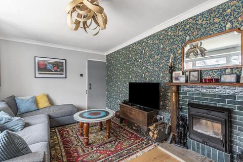 9 Buscot Drive, Abingdon, OX14 2BJ