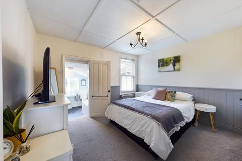 43 New Road, Bedfont, Feltham, TW14 8HW
