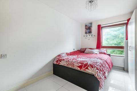 22 Diana Gardens, Surbiton, KT6 7SQ