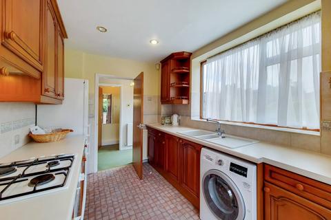 21 Stamford Drive, Bromley, BR2 0XF