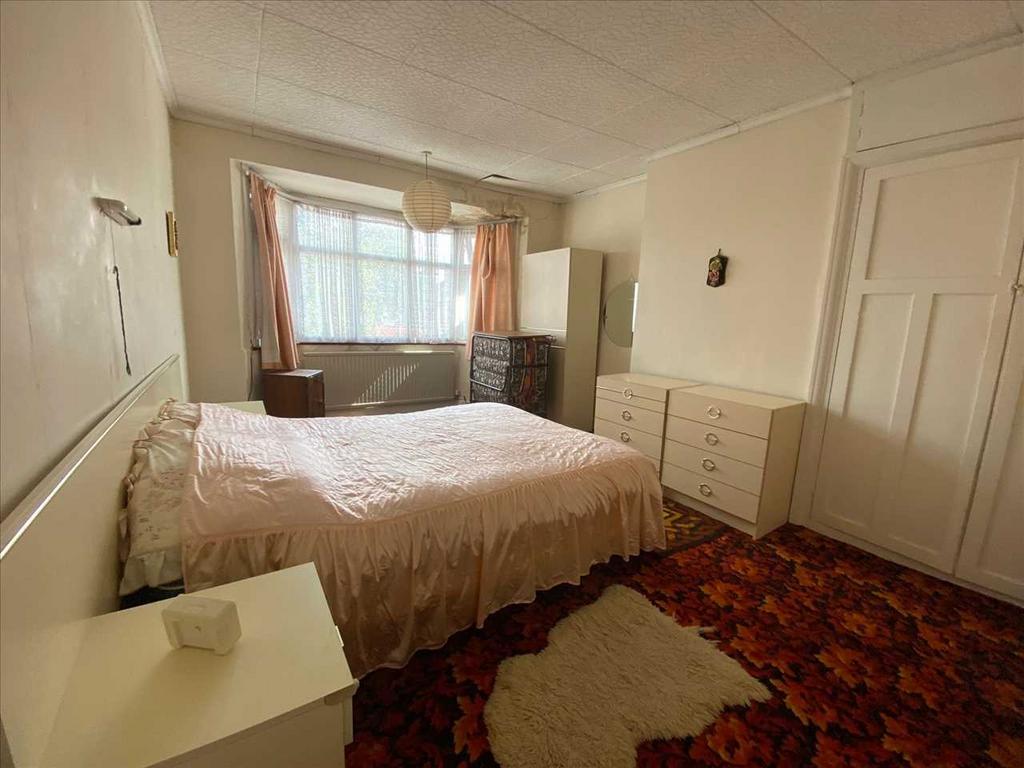 Rear Double bedroom