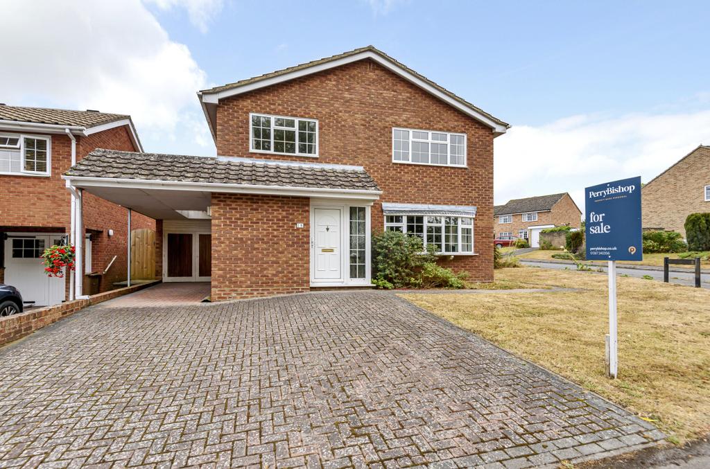 Faringdon, Oxfordshire, SN7 4 bed detached house for sale £450,000