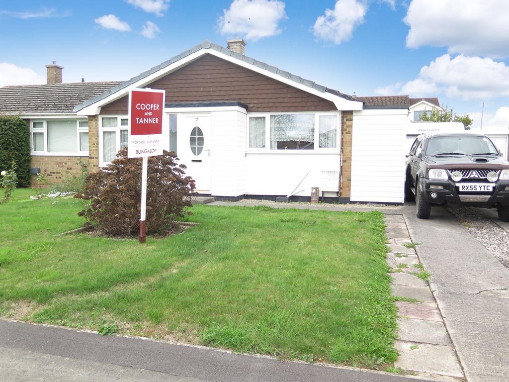 Keward Avenue, Wells, BA5 3 bed semidetached bungalow for sale £299,950
