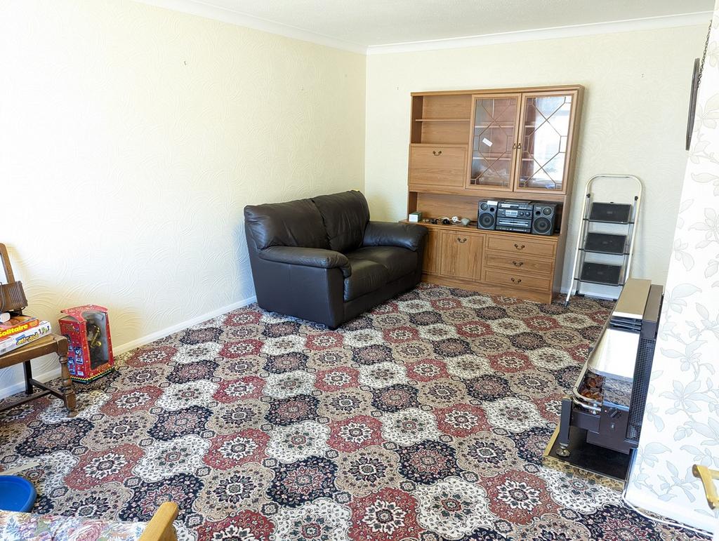 Keward Avenue, Wells, BA5 3 bed semidetached bungalow £299,950