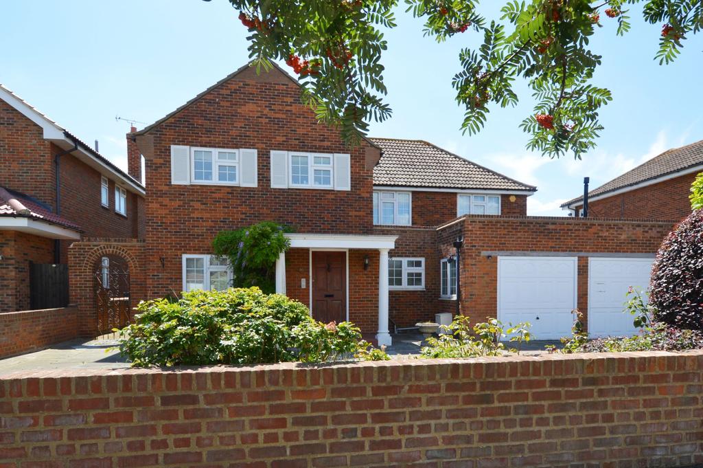 Lodwick, Shoeburyness, SS3 3 bed detached house for sale £1,450,000