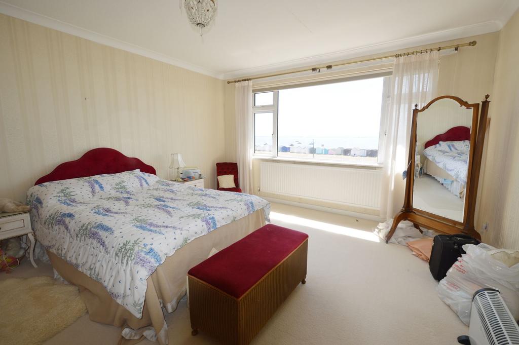Lodwick, Shoeburyness, SS3 3 bed detached house for sale £1,450,000