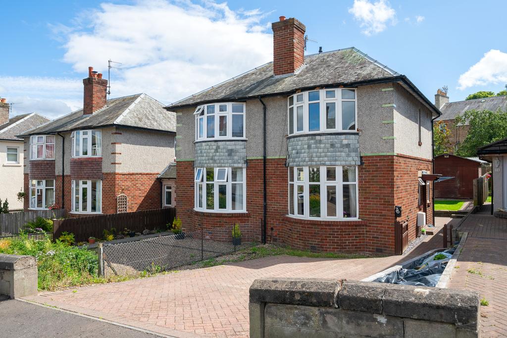 Cavendish Avenue, Perth PH2 2 bed semidetached house for sale £165,000