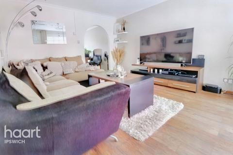 26 Maycroft Close, Ipswich, IP1 6RG