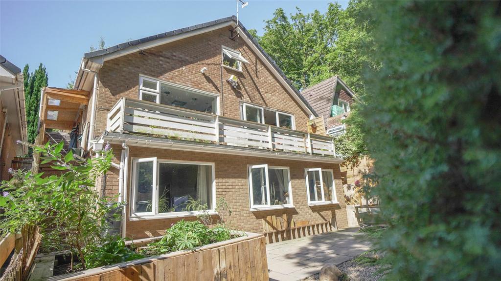 Orchard Dene, Rowlands Gill, NE39 3 bed detached house £325,000