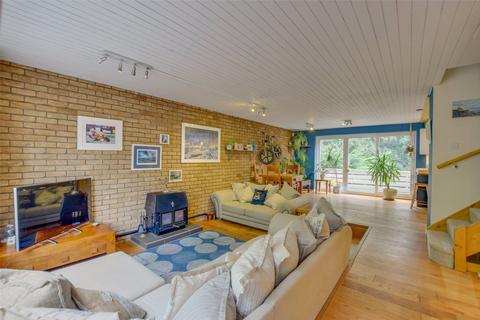 28 Orchard Dene, Rowlands Gill, NE39 1DW