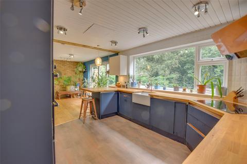 28 Orchard Dene, Rowlands Gill, NE39 1DW