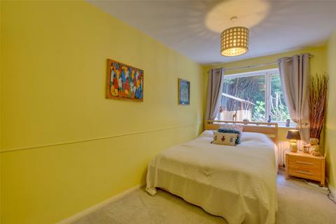 28 Orchard Dene, Rowlands Gill, NE39 1DW