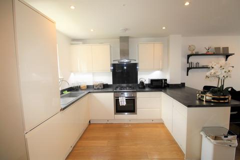 2 bedroom semi-detached house to rent, Chalice Close, Poole BH14