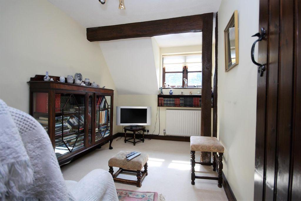 Bedroom 4 (Double)