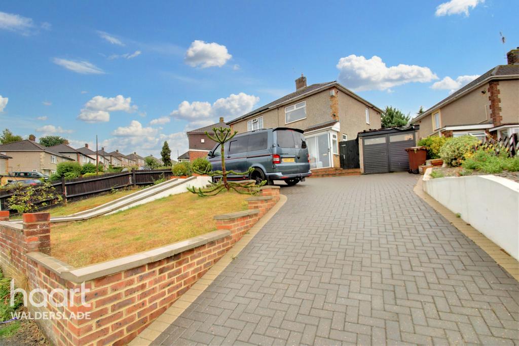 Street End Road, Chatham 2 bed semi-detached house - £280,000