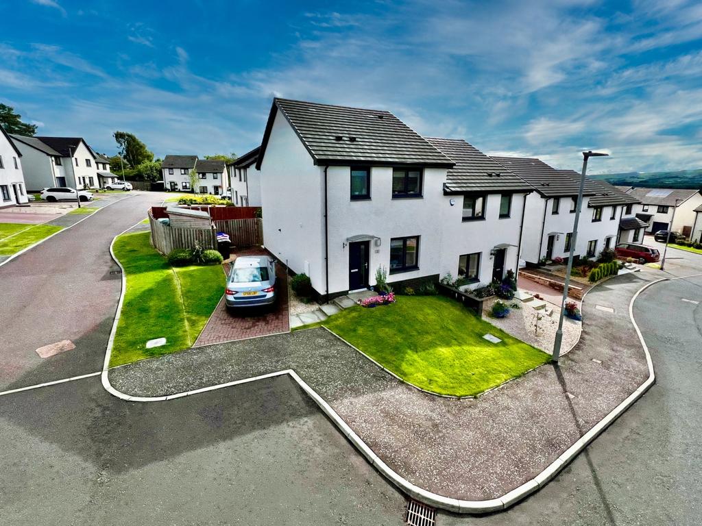 2 Auldlea Gardens, Beith 3 bed semidetached house for sale £169,995