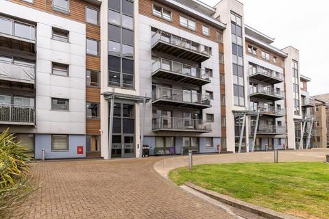 2 bedroom flat to rent, Charlotte Street, Mid Floor, AB25