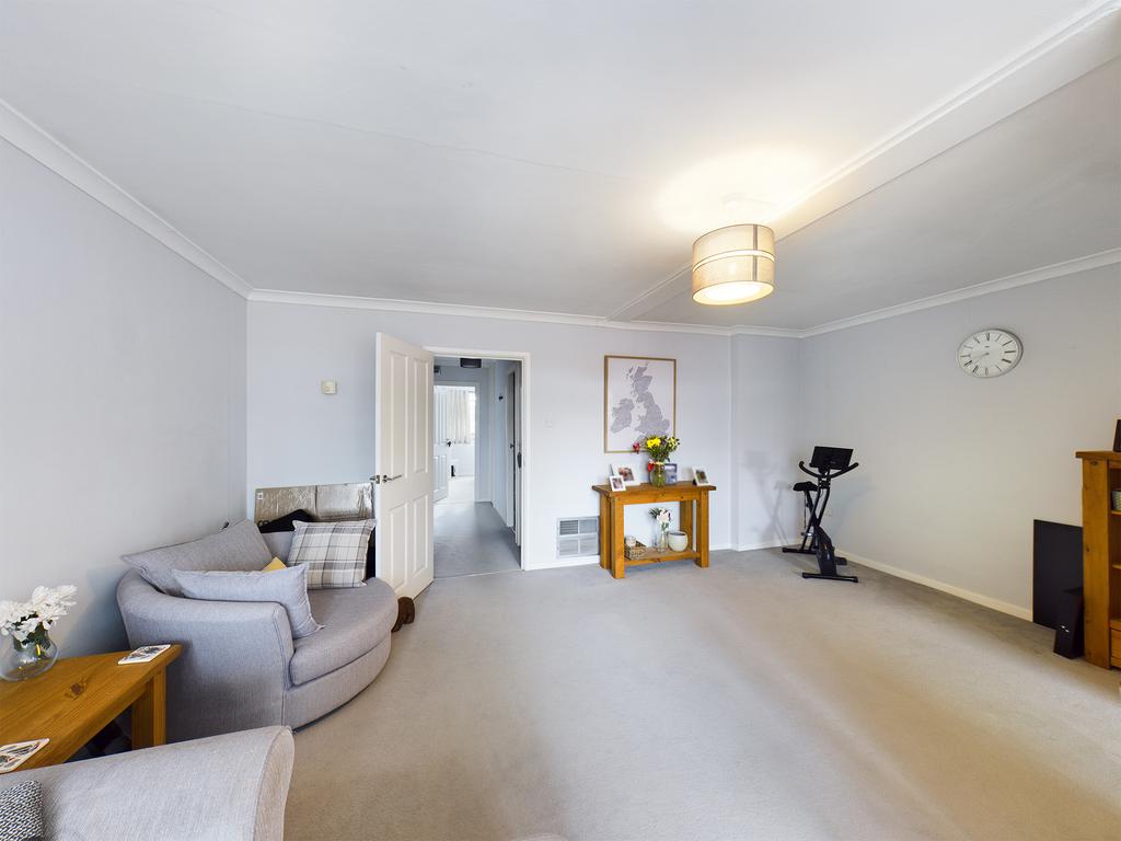 Lankton Close, Beckenham, BR3 1 bed flat £1,250 pcm (£288 pw)